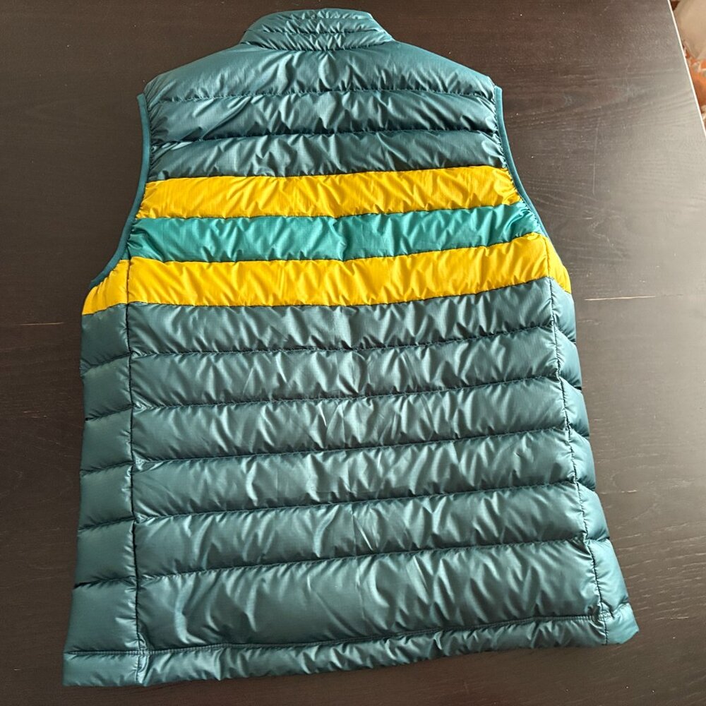 Patagonia Teal and Yellow Puffer Vest (like-new) - Picture 6 of 6